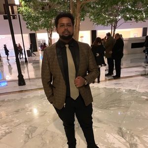 Meet your Posher, Daniel